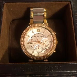 Women’s Michael Kors watch!